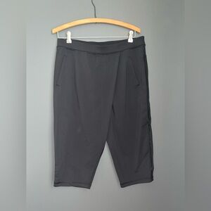 Lululemon loose fit crop pants black 8